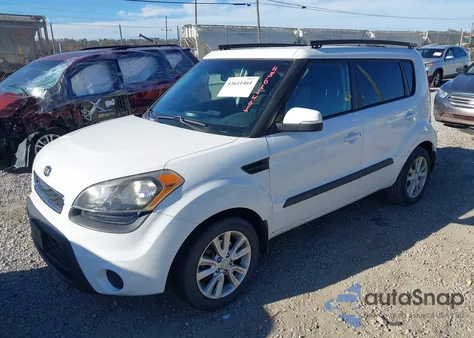 2013 Kia Soul + z USA, uszkodzony, nr VIN KNDJT2A63D7621109